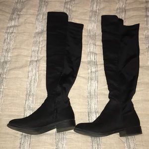 Black Suede Knee High boots for sale!! 🦄
